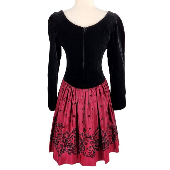 Vintage 80s Laura Ashley Black Velvet and Burgundy Taffeta Dress - Picture 4 of 7